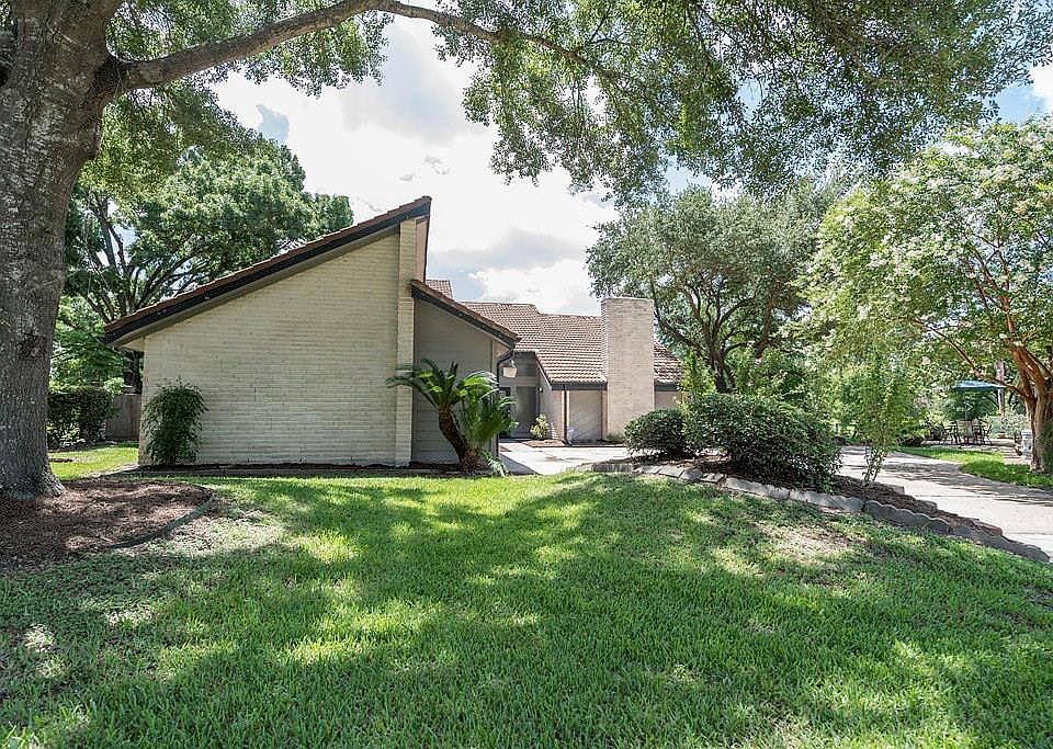 1st image of 6003 Long Leaf Dr