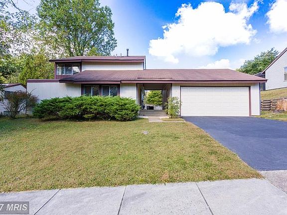 2nd image of 8813 Binghampton Pl