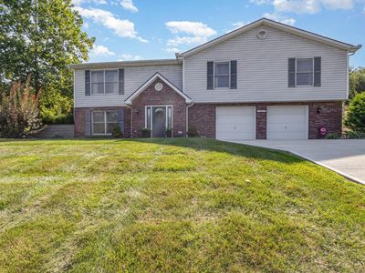 18632 Whispering Woods Dr, Lawrenceburg, IN, 47025