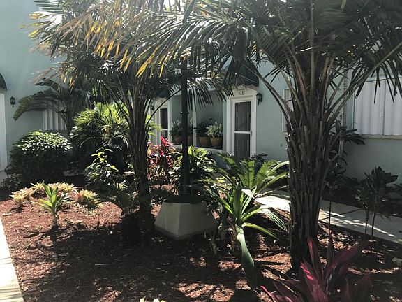 3rd image of 424 Waterside Dr #424