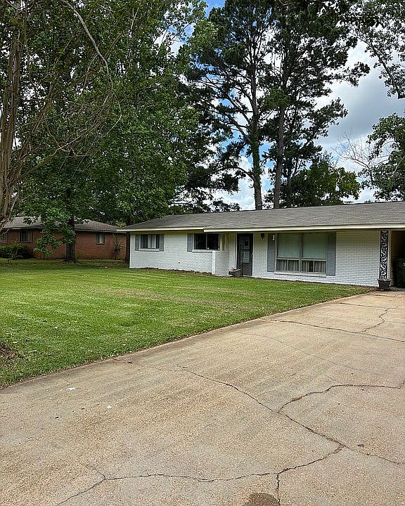 1st image of 1323 Trafton Ave
