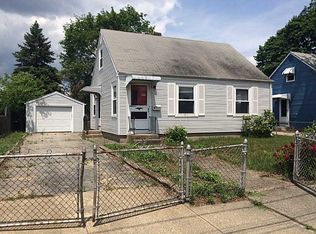 16 Wasaga Rd, Pawtucket, RI 02861