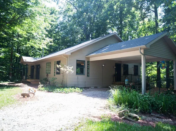 1379 Sandusky Rd, Albany, OH 45710