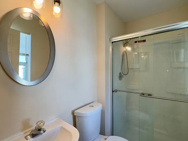 9520 Oak Trace Way — Photo 17