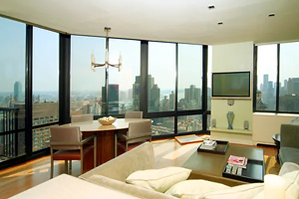 Sold by Corcoran | media 16