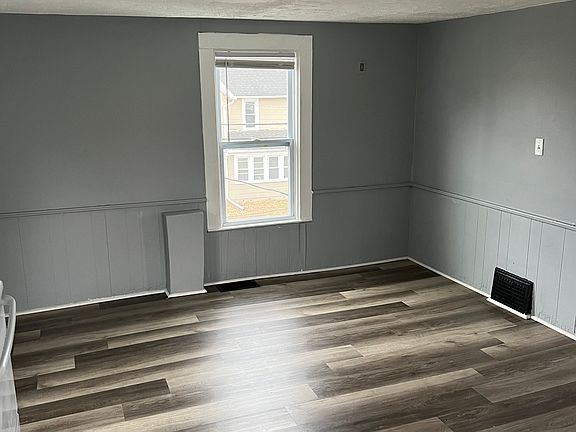 3rd image of 290 3rd St NW #1