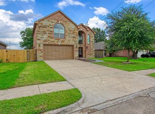 8666 Pearl Point St, Houston, TX 77044