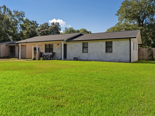 333 Ohio Ave, Valparaiso, FL 32580
