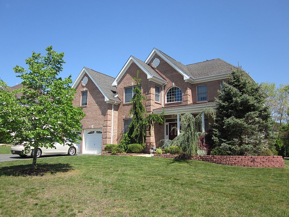 1st image of 413 Brentwood Ave