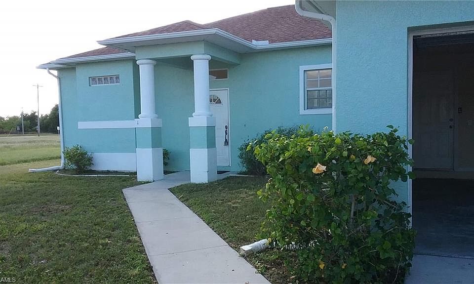 1st image of 3204 NE 8th Ct