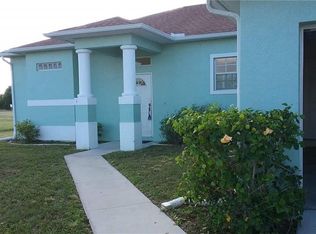 3204 NE 8th Ct, Cape Coral, FL 33909