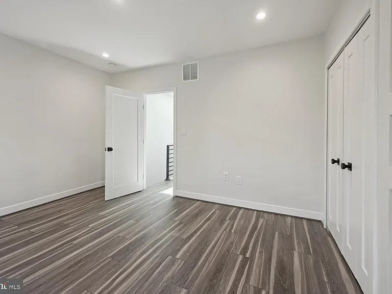 1850 Ingleside Ter NW #2 — Photo 12