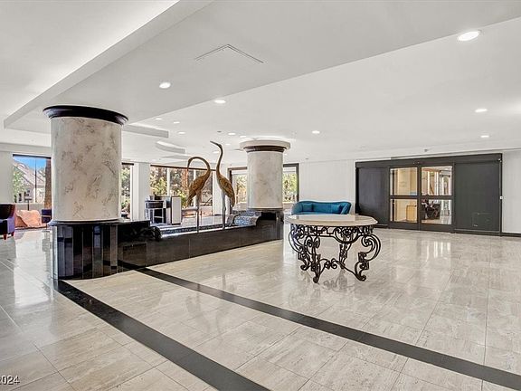4th image of 3111 Bel Air Dr Unit 17A