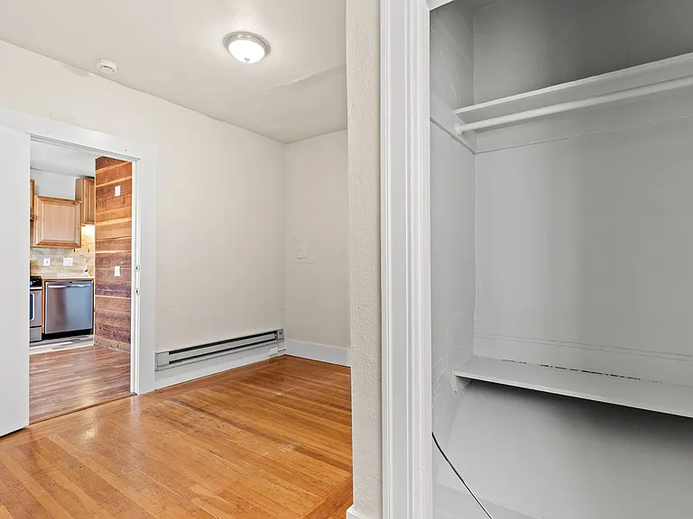 740 Alcatraz Ave #5 — Photo 7