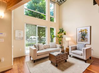 530 Broadway E, Seattle, WA 98102