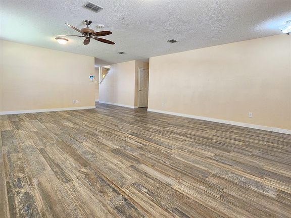 4th image of 2120 Navada Way