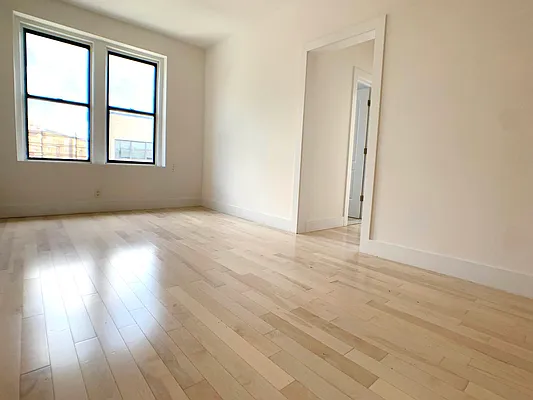 Rented by R New York | media 2