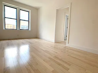 Rented by R New York