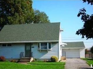 2124 Grove Rd, Bethlehem, PA 18018