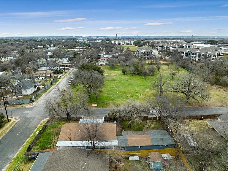 901 Valdez St #A — Photo 8