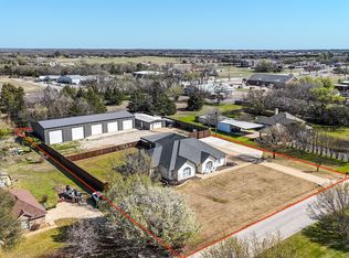 514 Preston Dr, Pottsboro, TX 75076