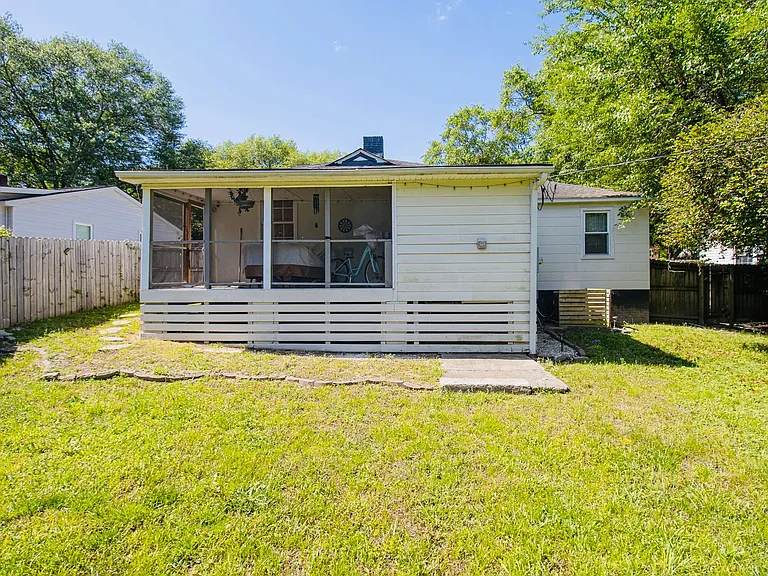 3809 Barwick St — Photo 5
