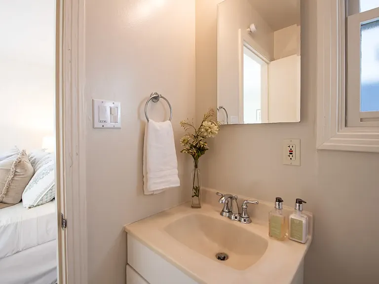 1300 San Anselmo Ave — Photo 12