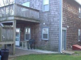 9 County Rd, Barrington, RI 02806