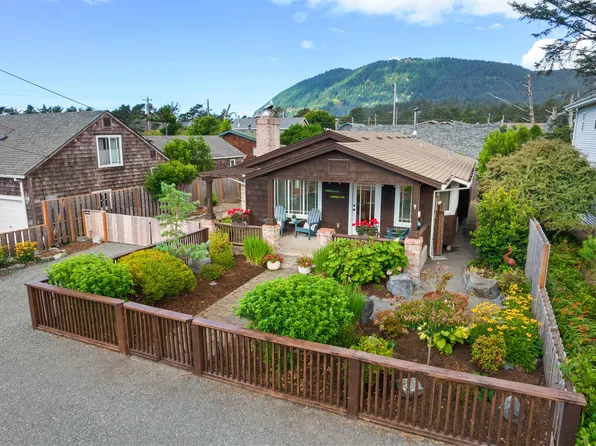 157 Edmund Ln, Manzanita, OR 97130