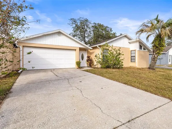 2002 Gregory Dr, Tampa, FL 33613