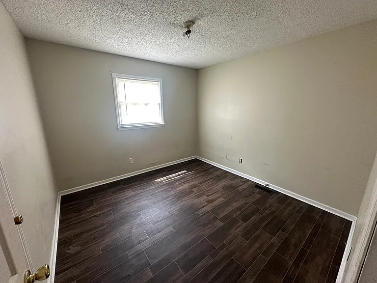 1435 Tripp Ln #1435 — Photo 4