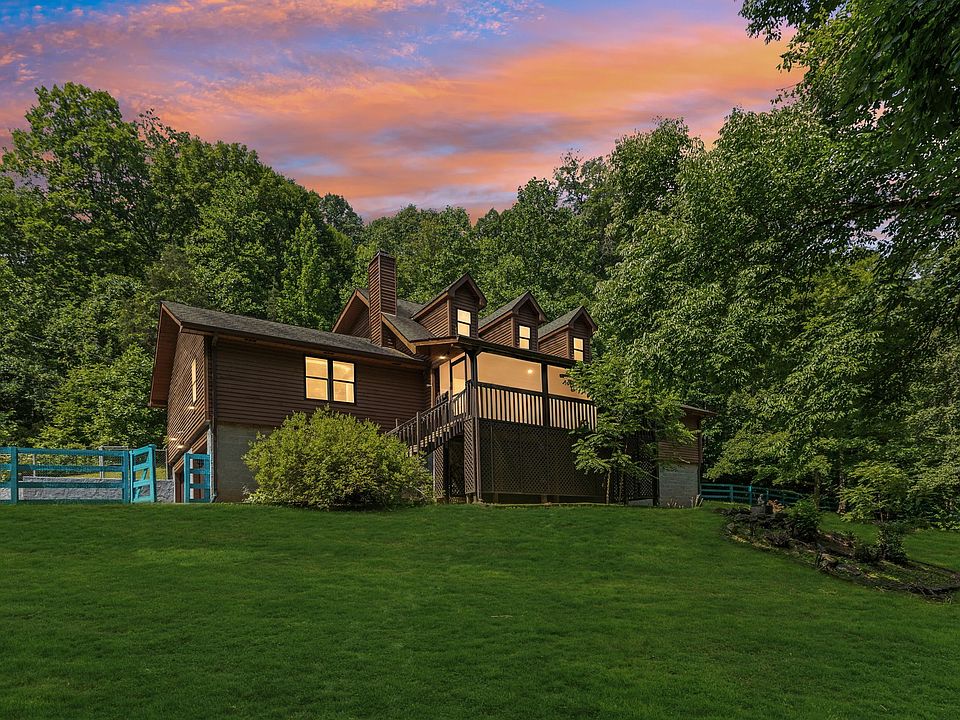 1st image of 3755 Bear Hollow Rd
