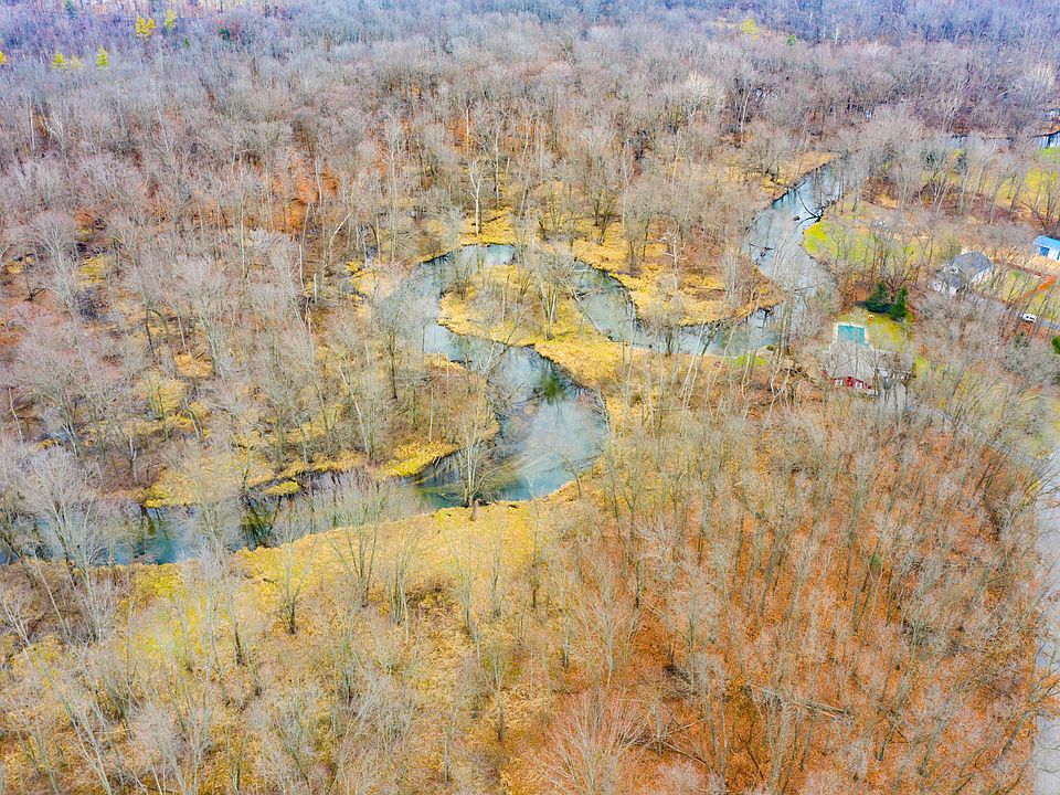1st image of Riverview Dr
