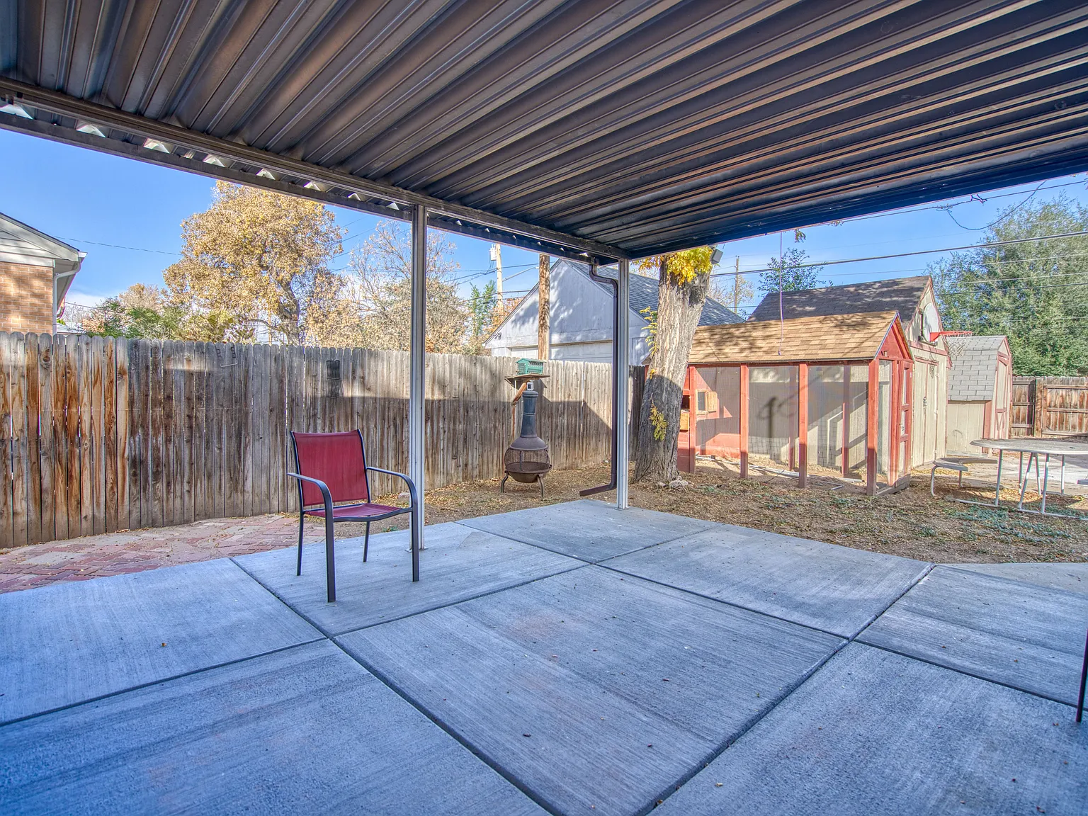 4 bed, 2260 sqft, $3,950 — Photo 3