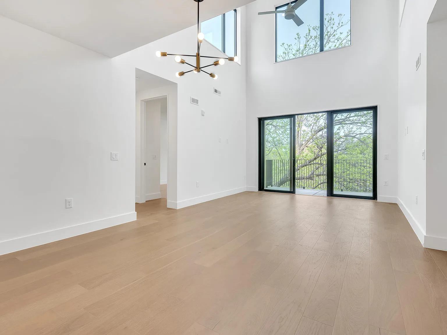 3 bed, 1670 sqft, $4,600 — Photo 3