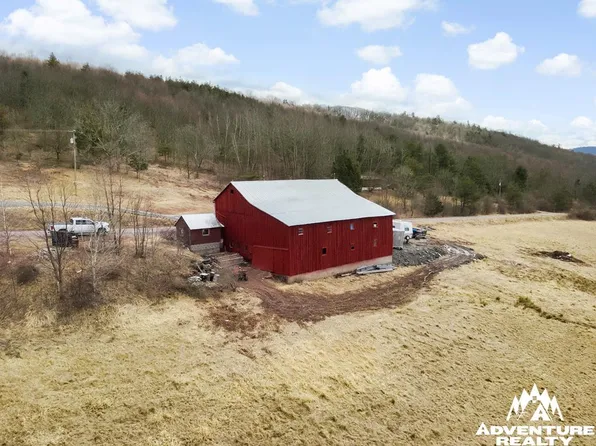 303 Crawford Rd, Dushore, PA 18614