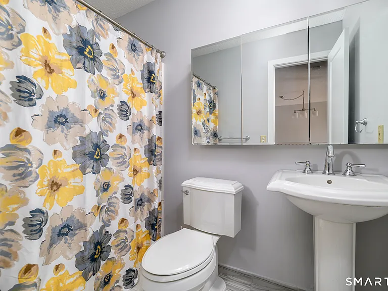 155 Short Beach Rd #201 — Photo 14