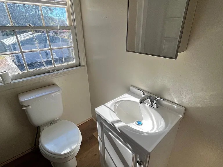 221 Howard Rd — Photo 16
