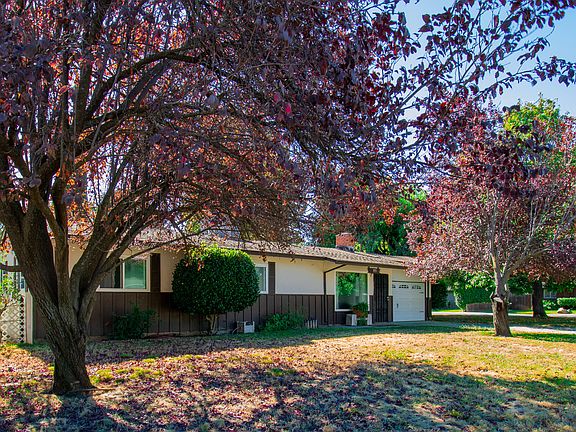 3rd image of 355 Olympus Ave