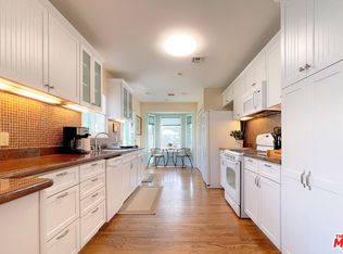 434 Manitoba St, Playa Del Rey, CA 90293