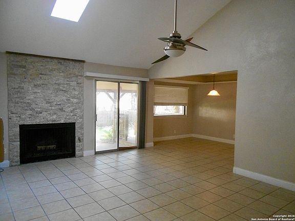 5th image of 8414 TIMBER GLEN ST