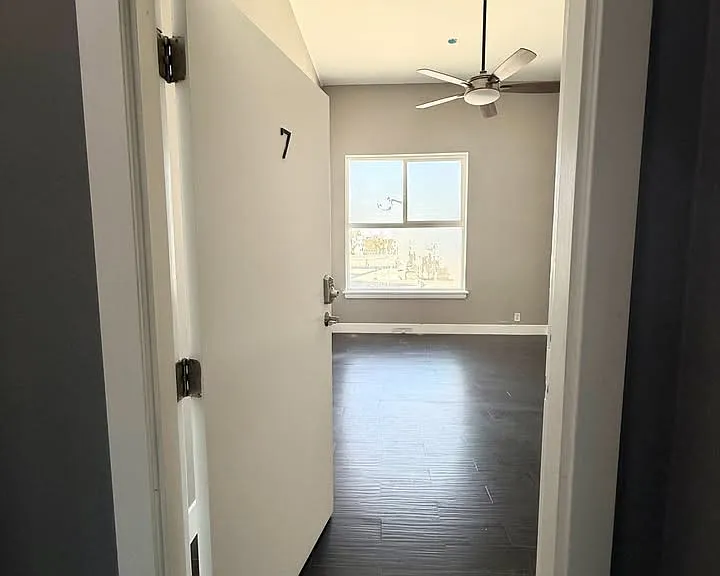 2330 E Cesar E Chavez Ave #5 — Photo 10