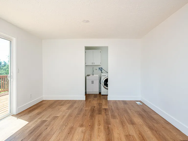 1115 NE 63rd St — Photo 38