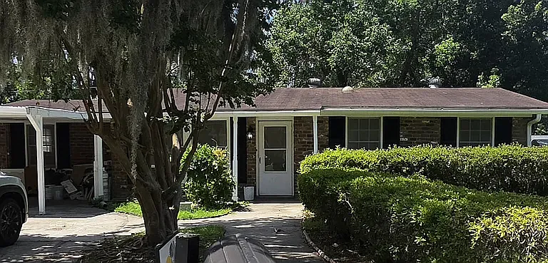 15 Burbank Blvd — Photo 8