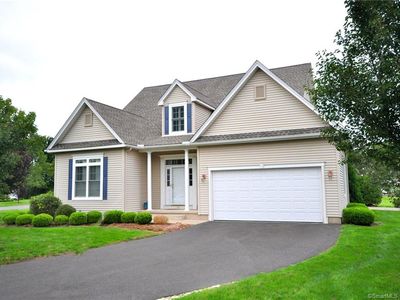 31 Greendale Dr #31, Suffield, CT, 06078
