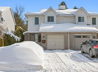 176 Sherway Dr #A, Ottawa, ON K2J 1W7