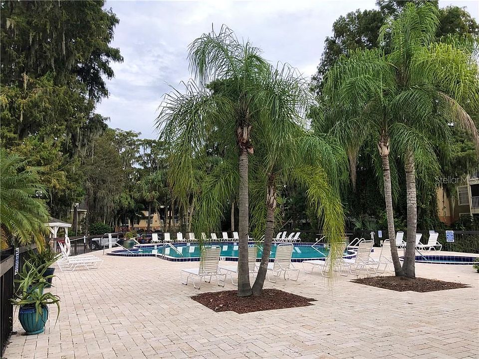 2nd image of 4188 Versailles Dr #D