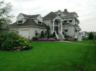 33 Grant Ave, Rumson, NJ 07760