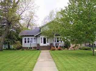611 N Kniss Ave, Luverne, MN 56156