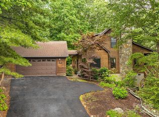 71 Cliffview Dr, Asheville, NC 28803